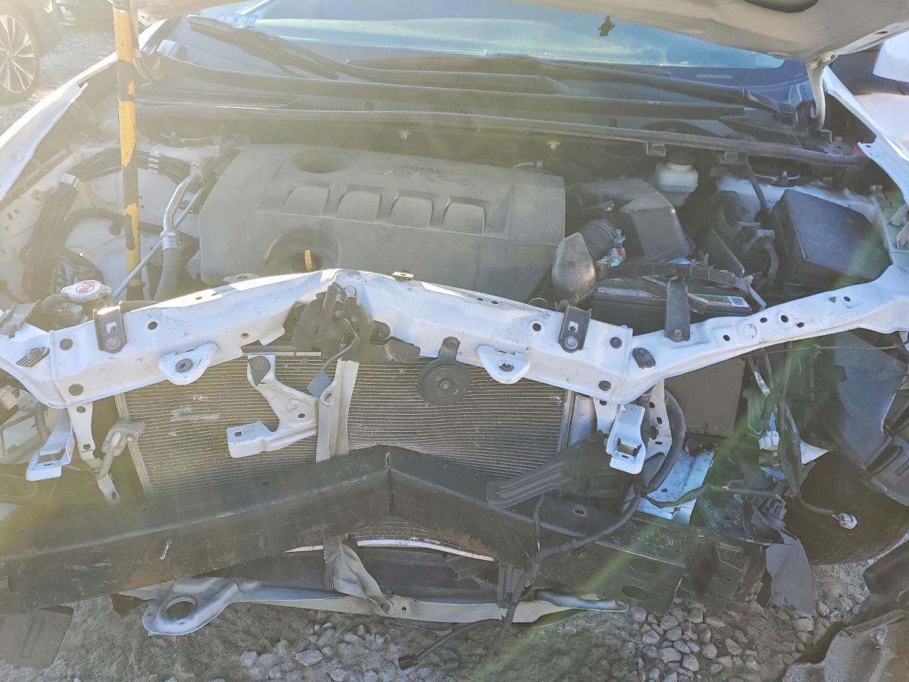 2018 TOYOTA COROLLA LE photo 11
