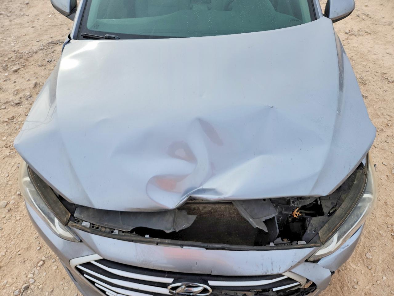 2017 HYUNDAI ELANTRA SE photo 11