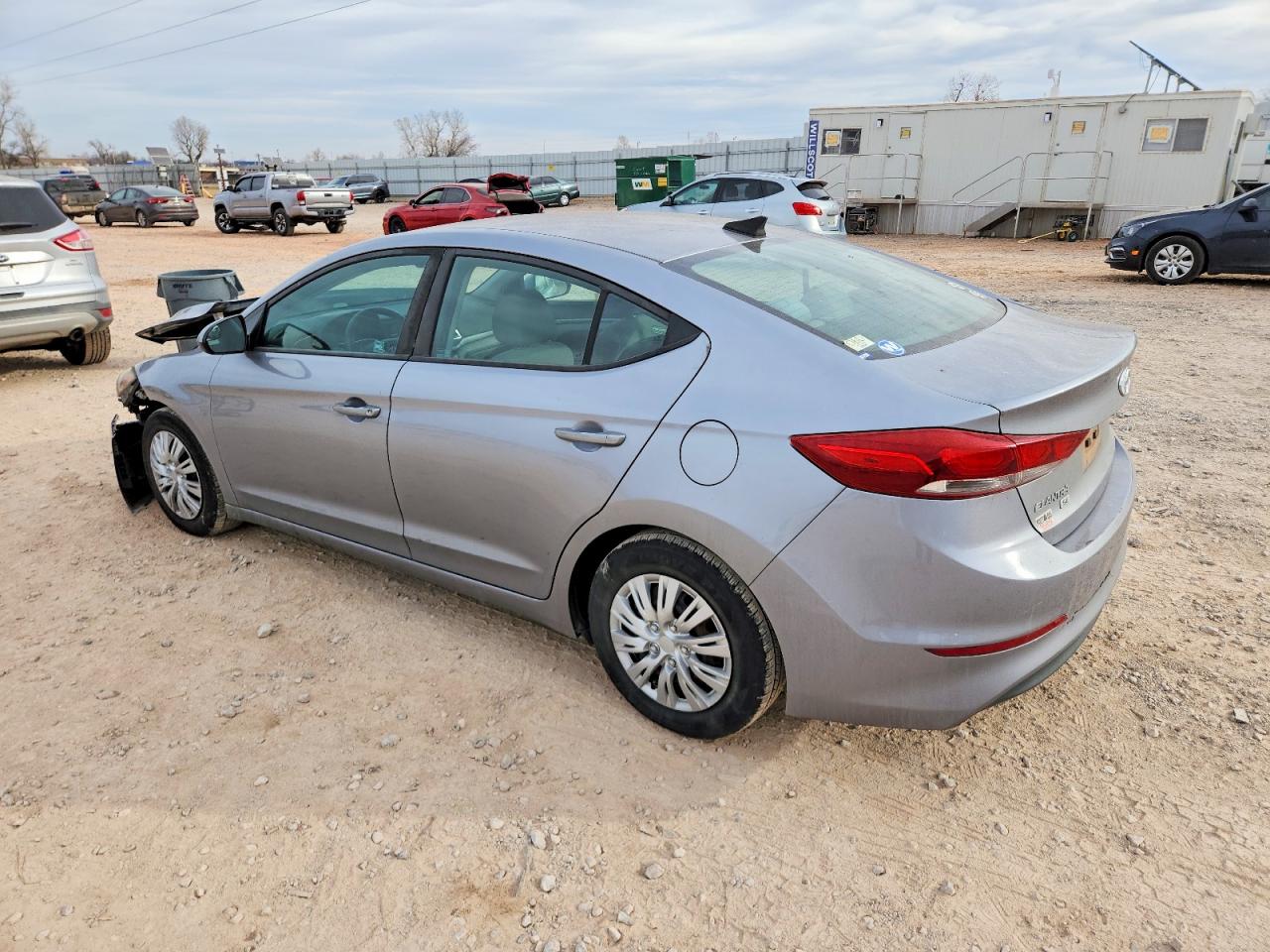 2017 HYUNDAI ELANTRA SE photo 2