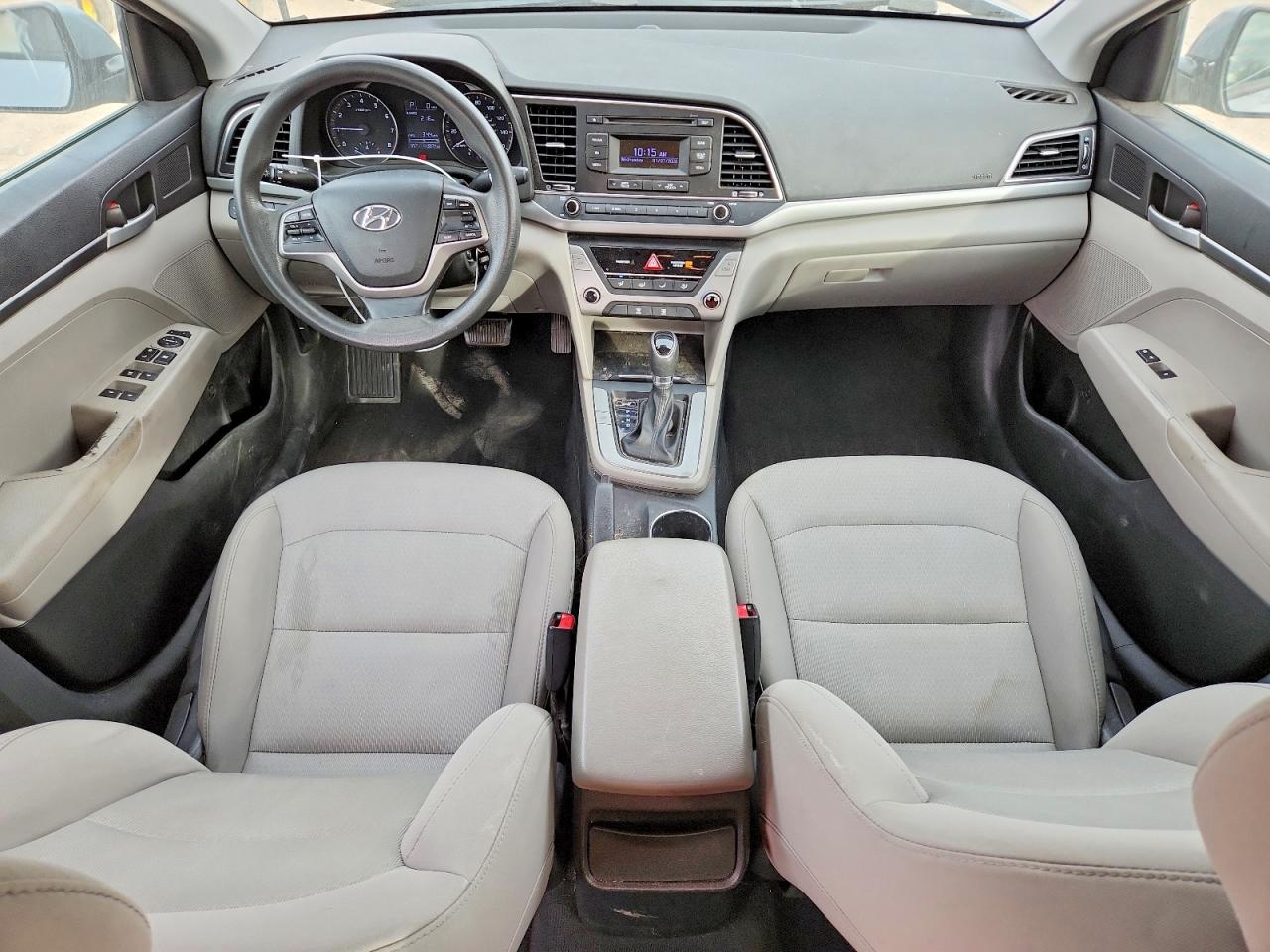 2017 HYUNDAI ELANTRA SE photo 8