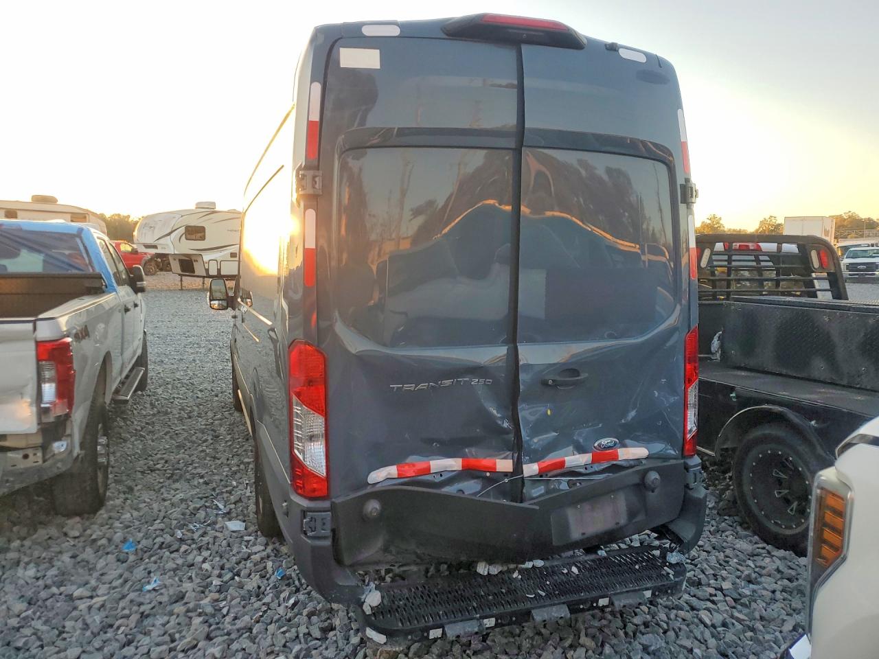 2020 FORD TRANSIT T-250 DELIVERY VAN photo 11