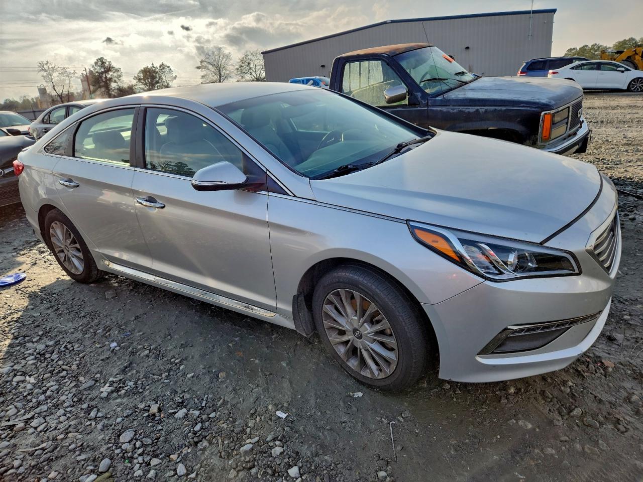 2015 HYUNDAI SONATA SPORT photo 4