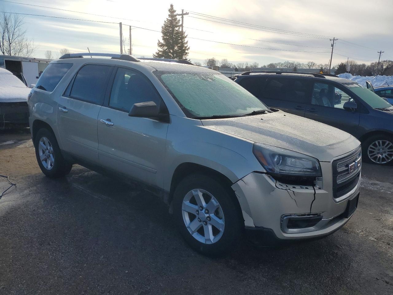 2015 GMC ACADIA SLE photo 4