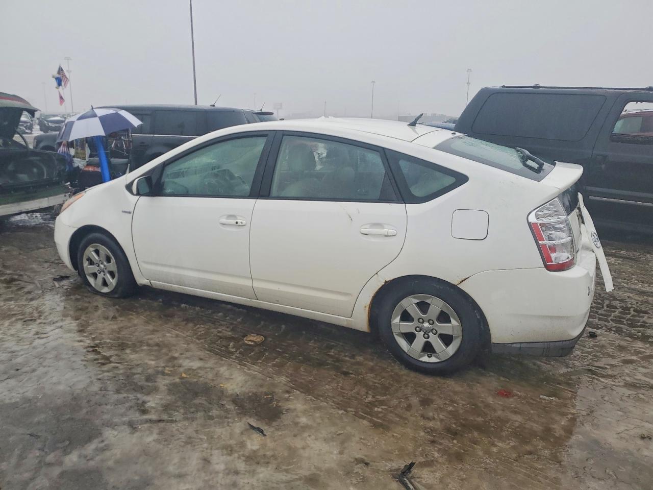 2007 TOYOTA PRIUS photo 2