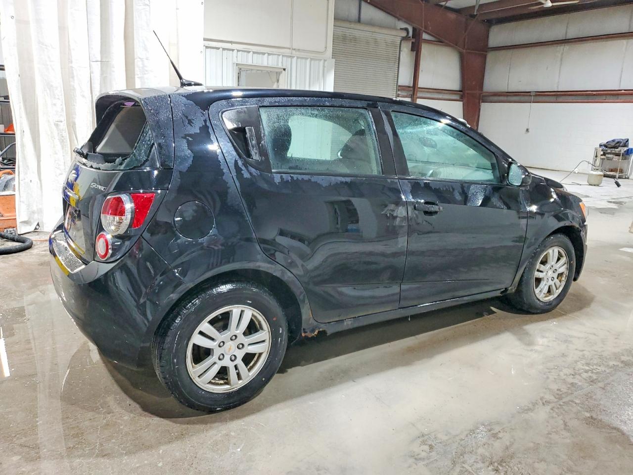 2012 CHEVROLET SONIC LS photo 3