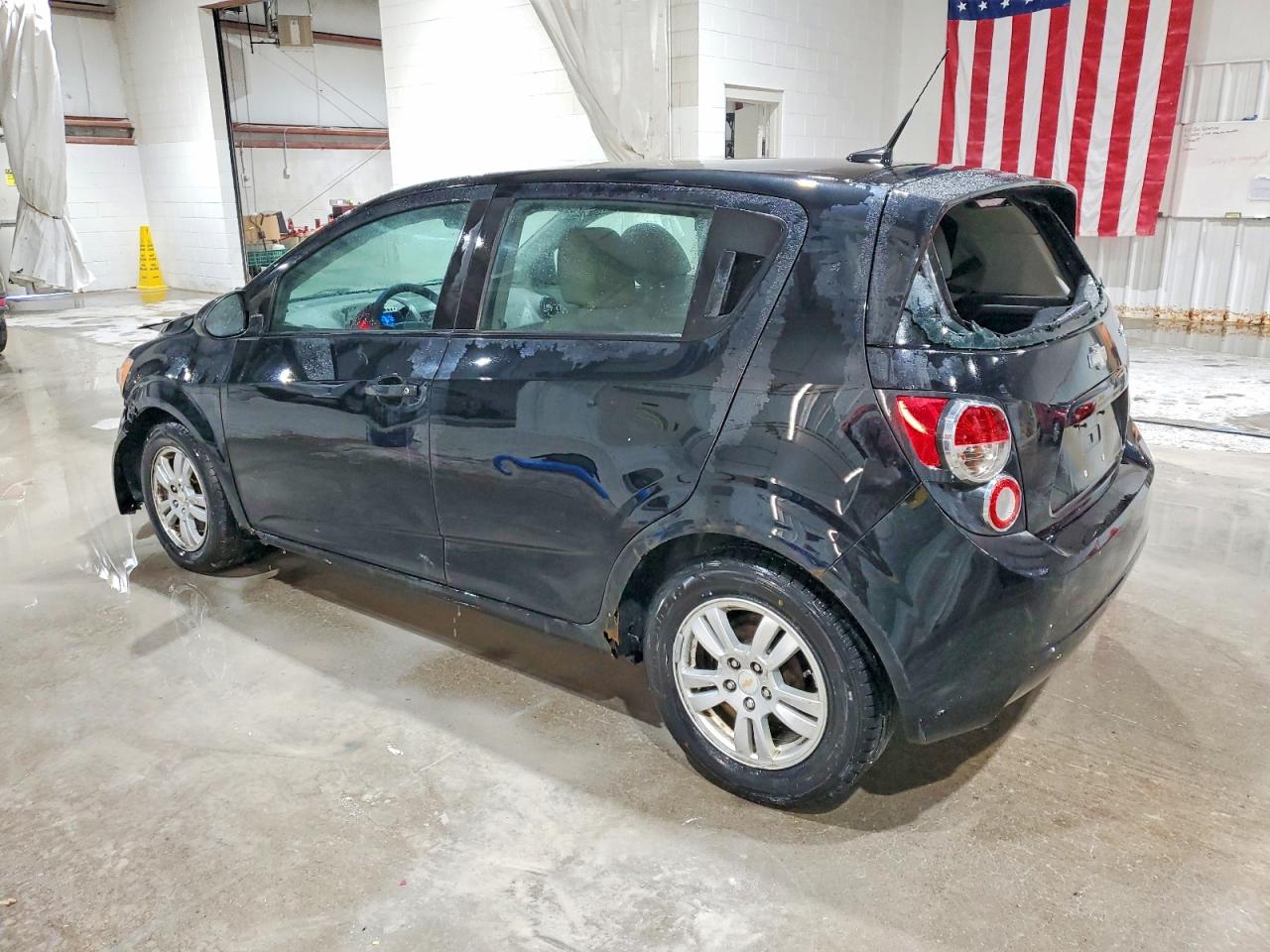2012 CHEVROLET SONIC LS photo 2