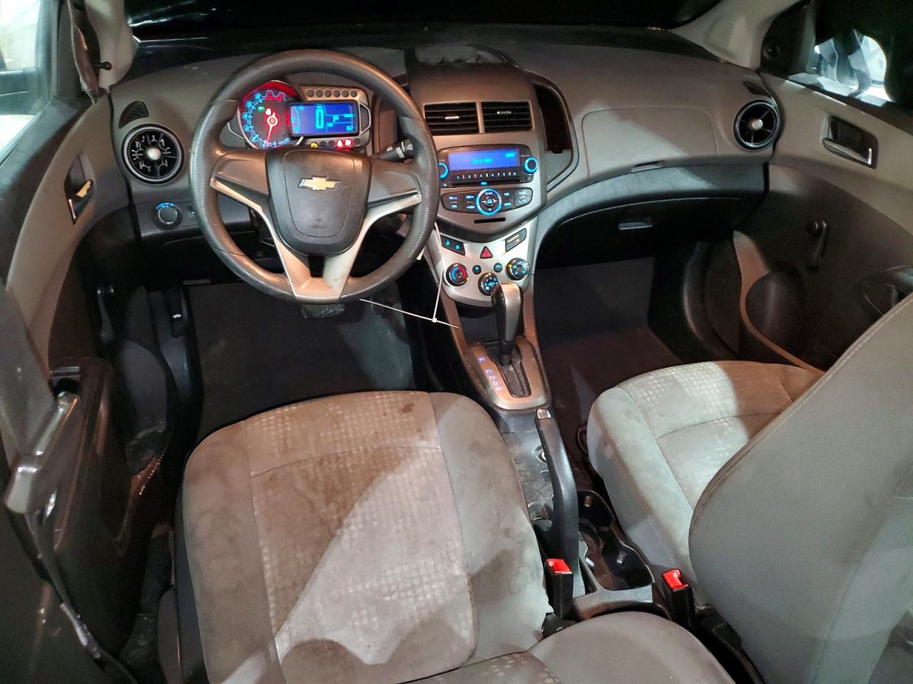 2012 CHEVROLET SONIC LS photo 8