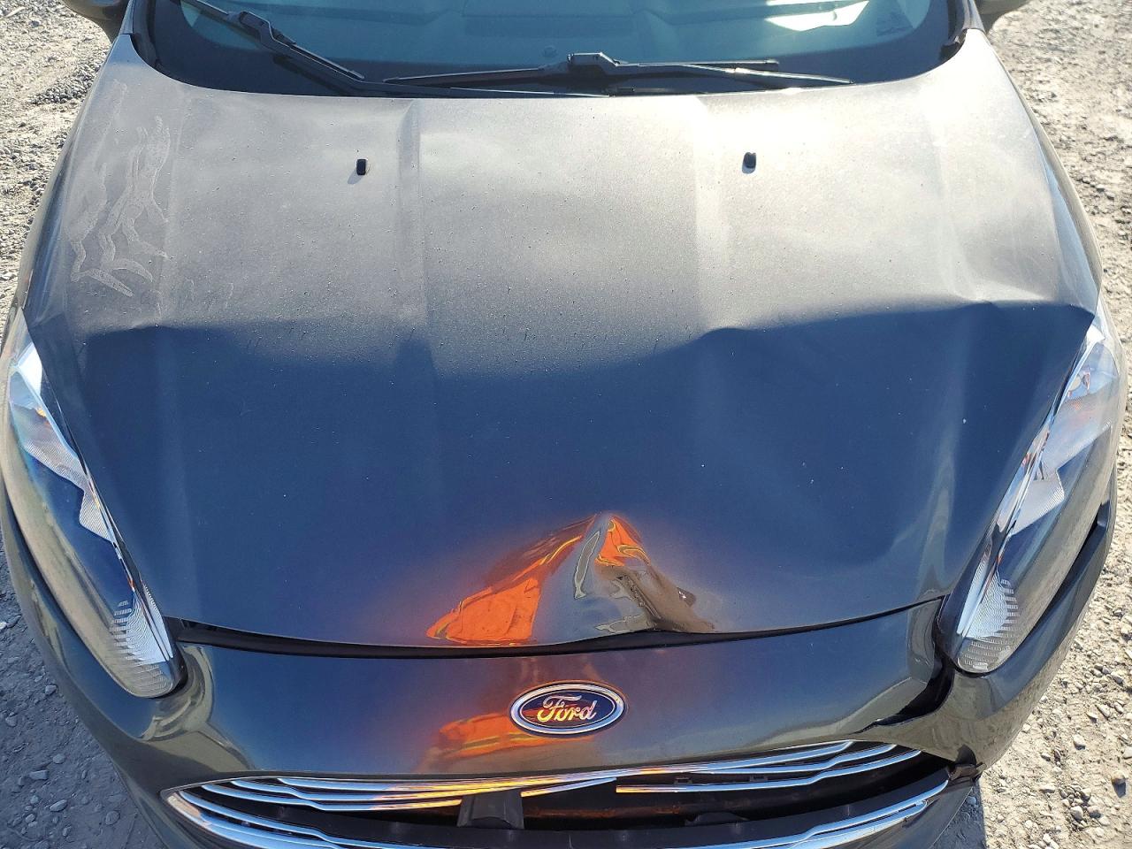 2016 FORD FIESTA SE photo 31