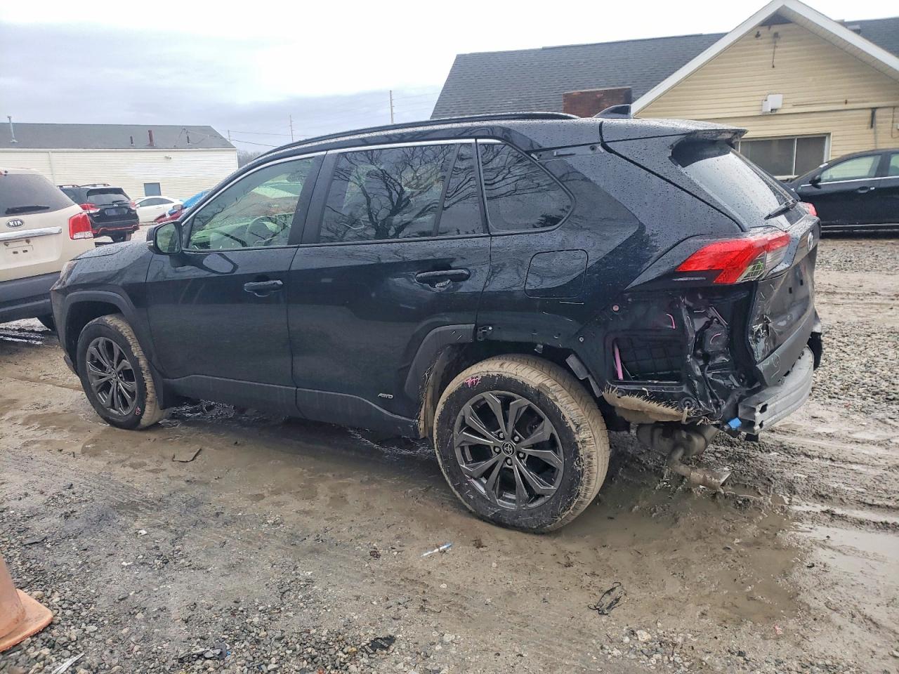 2022 TOYOTA RAV4 XLE PREMIUM photo 2