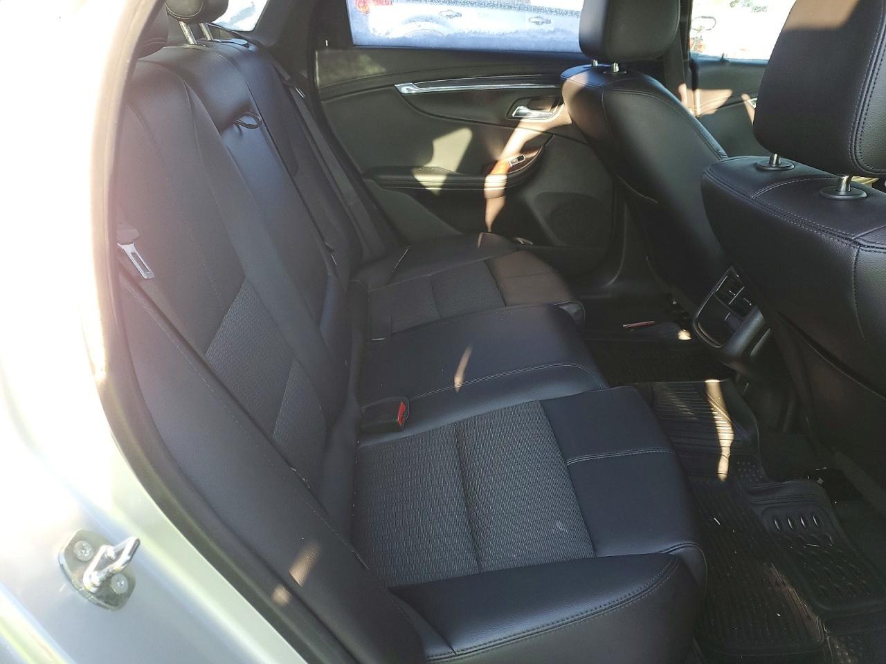 2015 CHEVROLET IMPALA LT photo 10