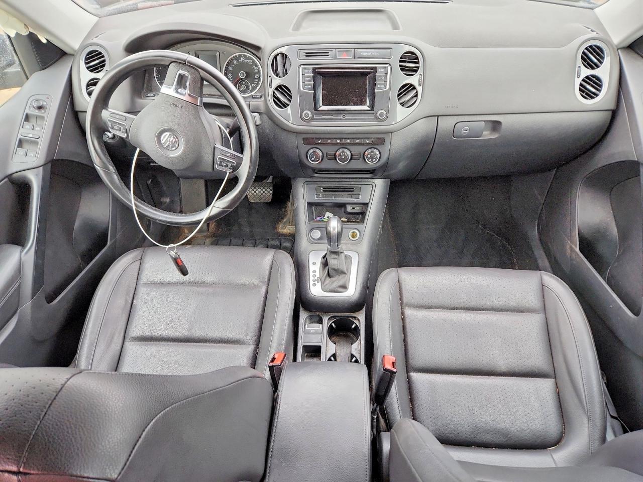 2016 VOLKSWAGEN TIGUAN S photo 8