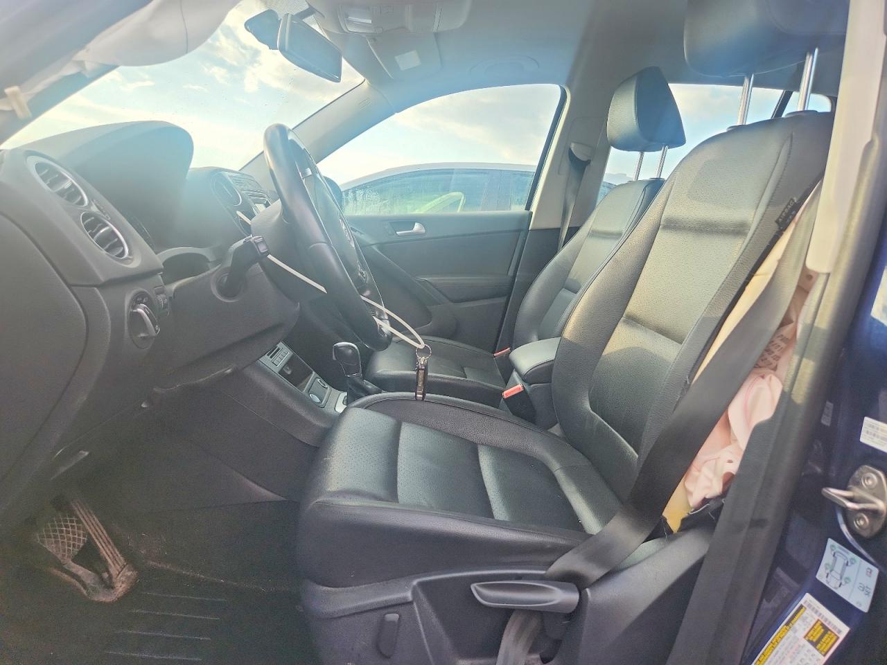 2016 VOLKSWAGEN TIGUAN S photo 7