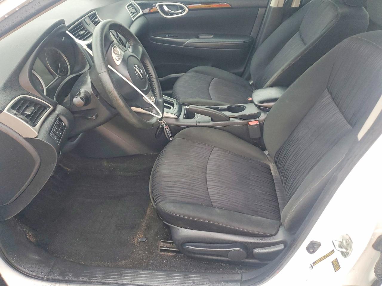 2019 NISSAN SENTRA S photo 7