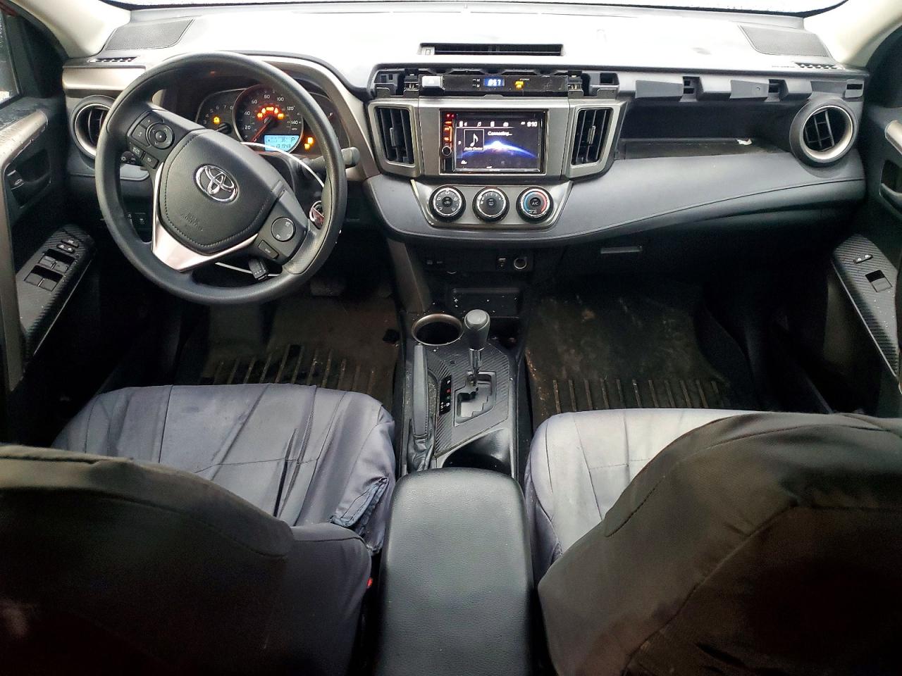 2014 TOYOTA RAV4 LE photo 8