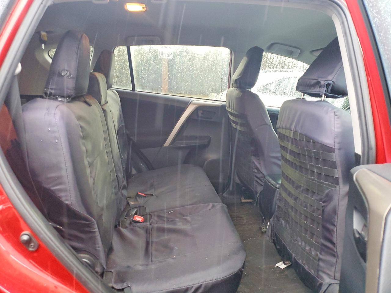 2014 TOYOTA RAV4 LE photo 11