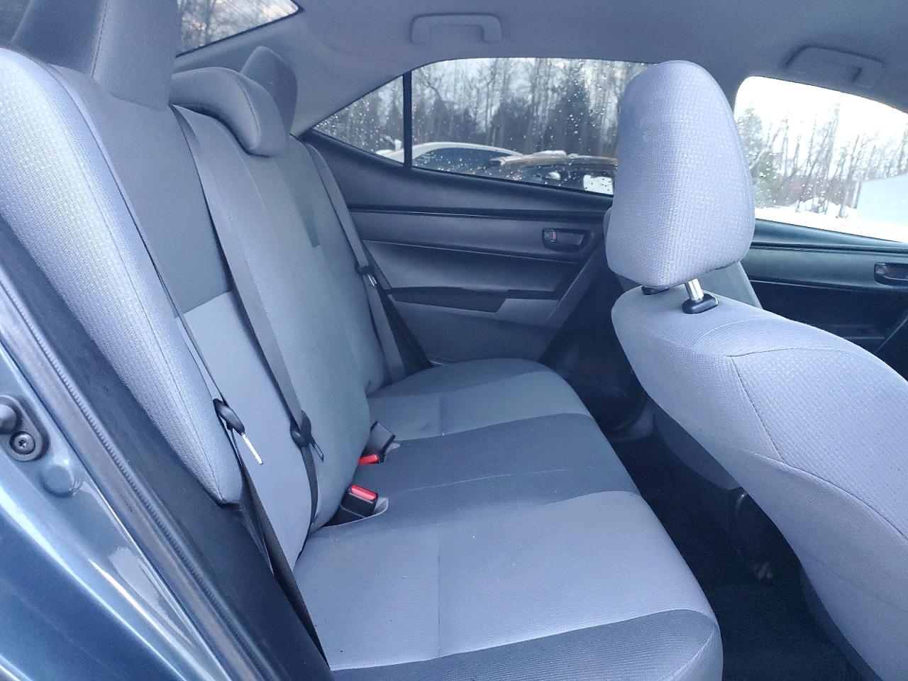 2019 TOYOTA COROLLA L photo 10