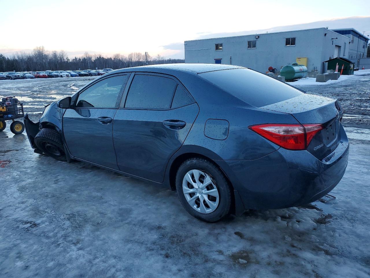 2019 TOYOTA COROLLA L photo 2