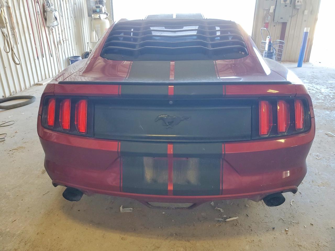 2017 FORD MUSTANG photo 6