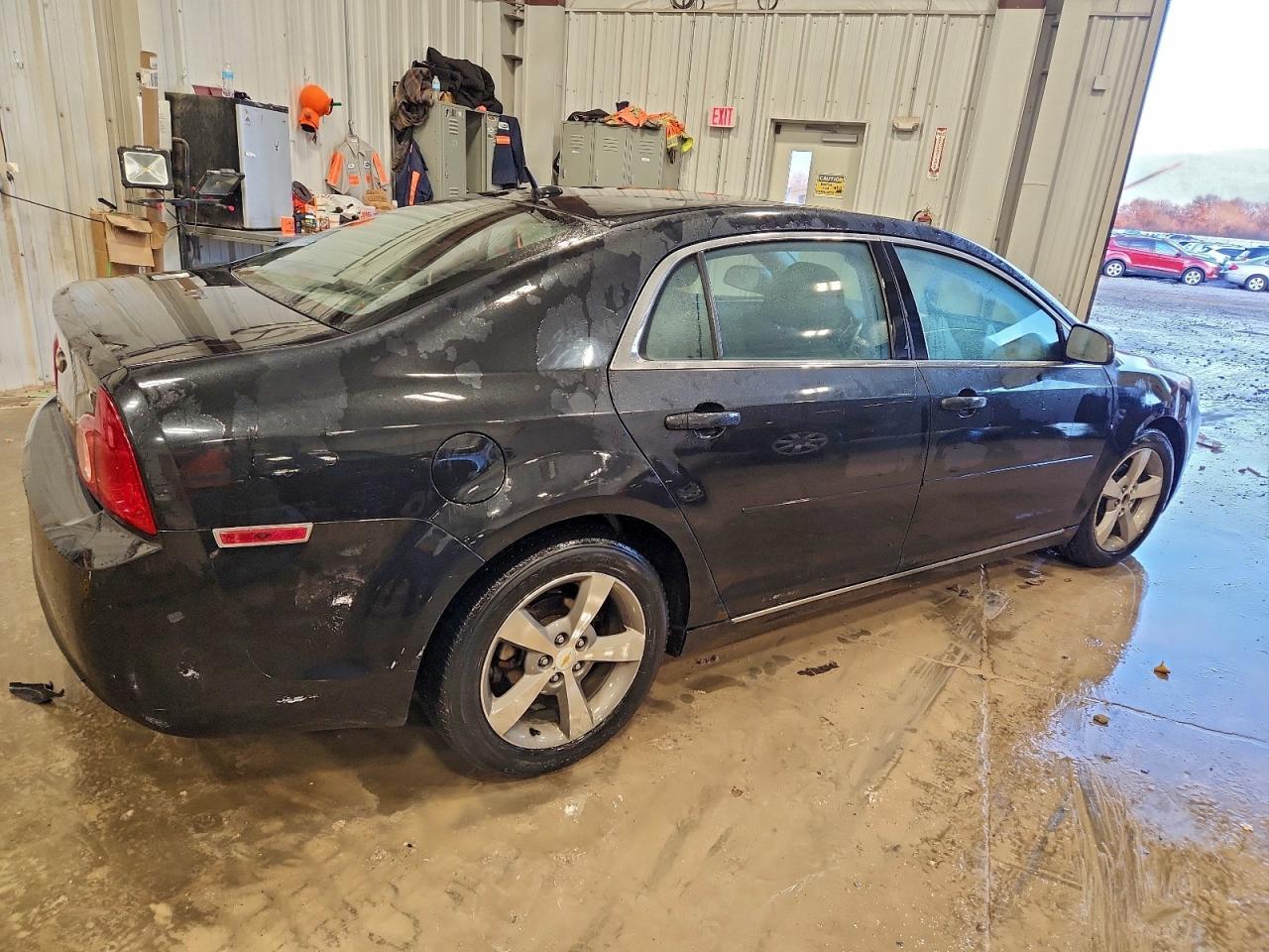 2011 CHEVROLET MALIBU 1LT photo 3