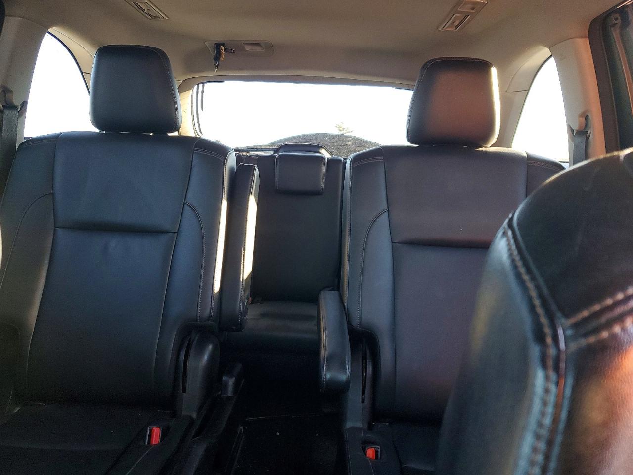 2018 TOYOTA HIGHLANDER SE photo 28