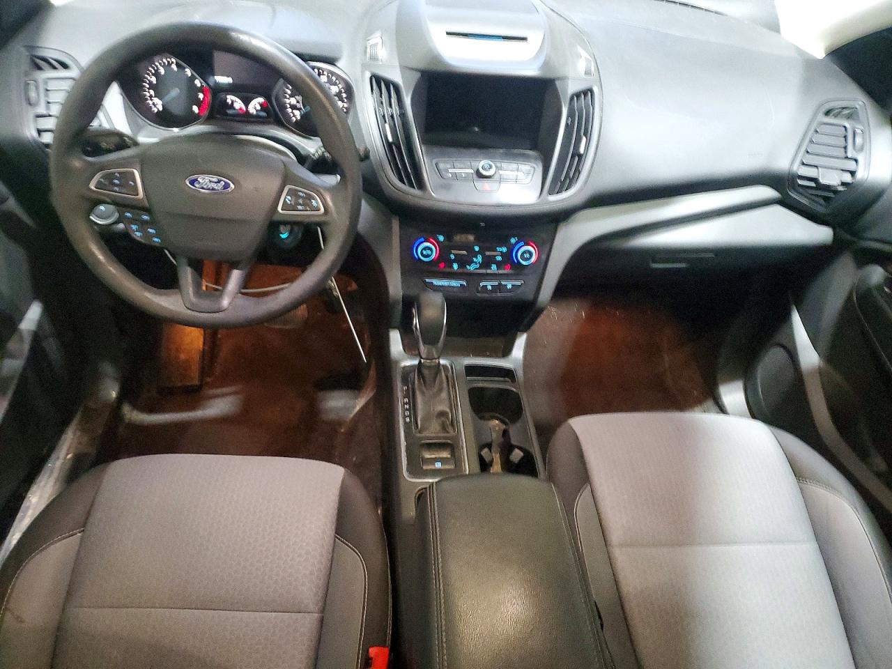 2018 FORD ESCAPE SE photo 8