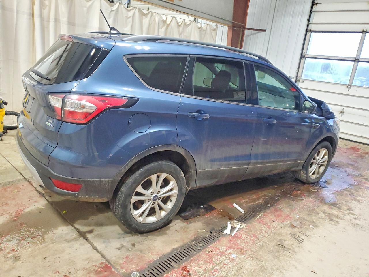 2018 FORD ESCAPE SE photo 3