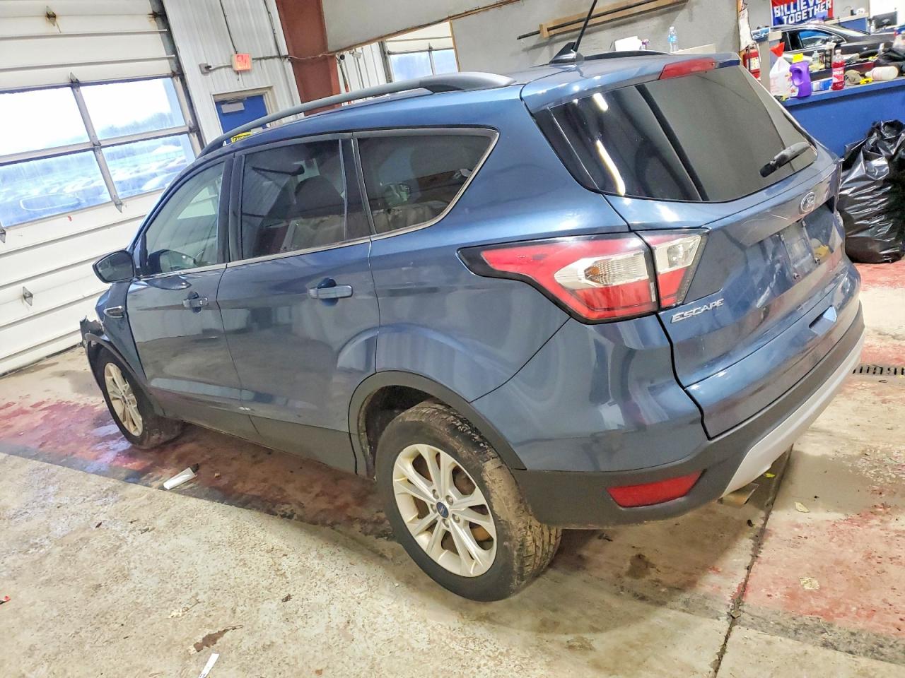 2018 FORD ESCAPE SE photo 2