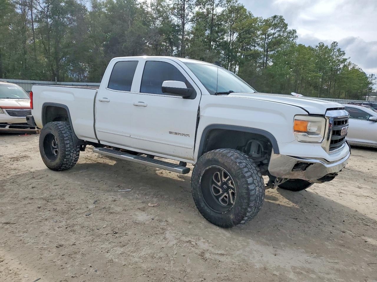 2015 GMC SIERRA C1500 SLE photo 4