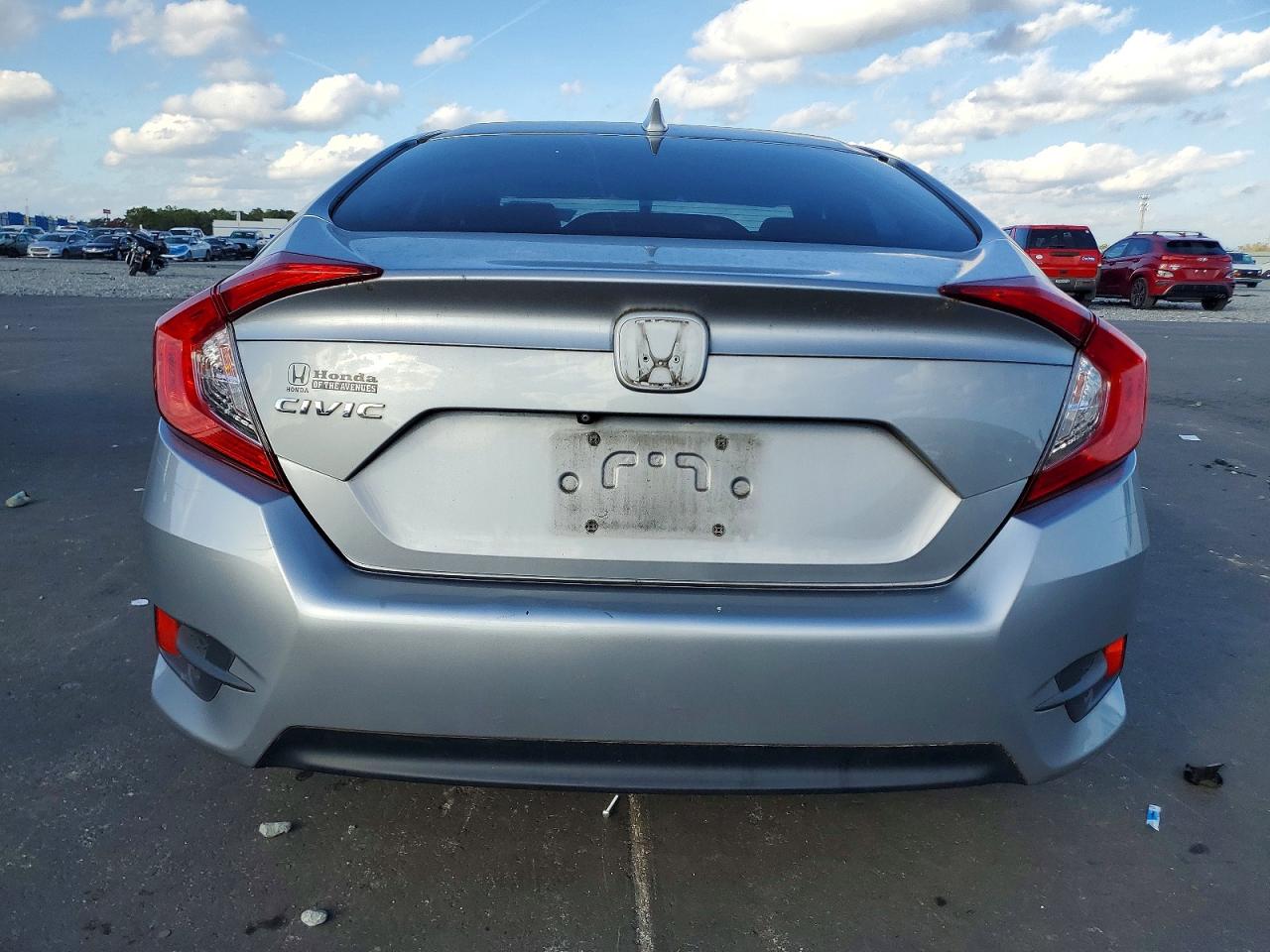 2017 HONDA CIVIC EX photo 6
