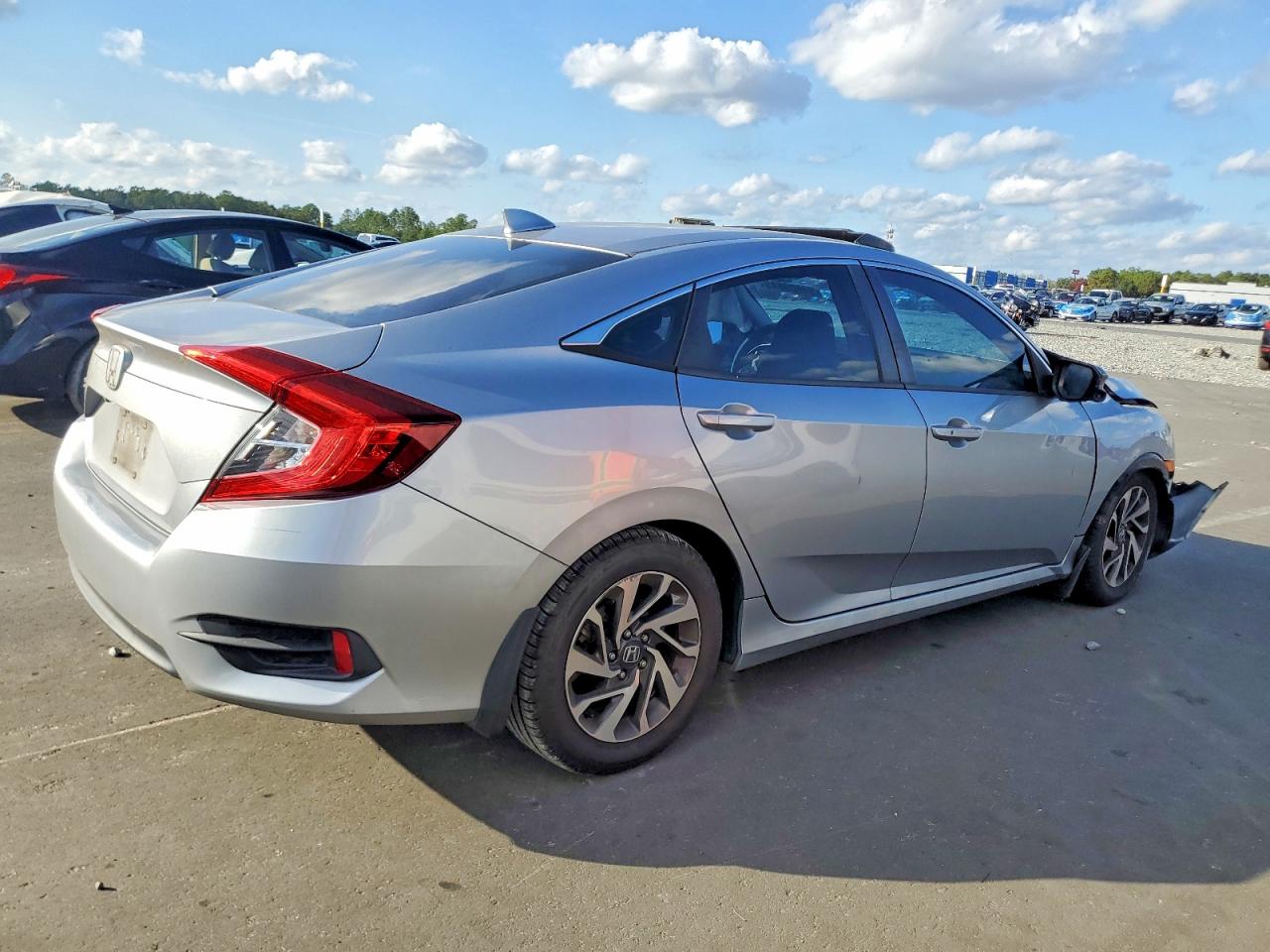 2017 HONDA CIVIC EX photo 3