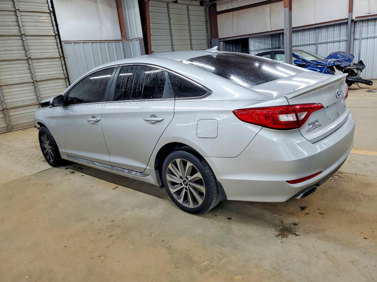 2015 HYUNDAI SONATA SPORT photo 2