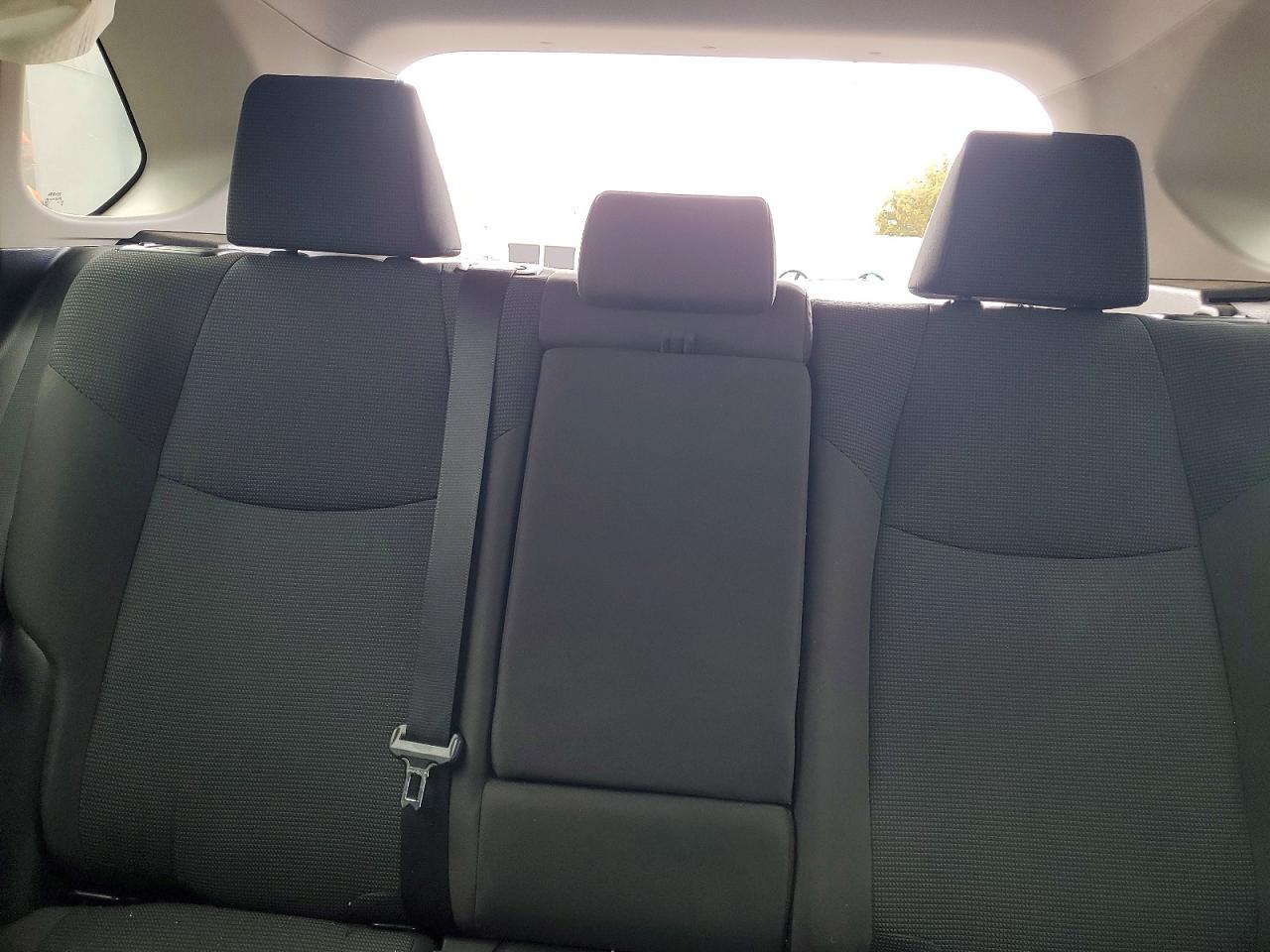 2019 TOYOTA RAV4 LE photo 19