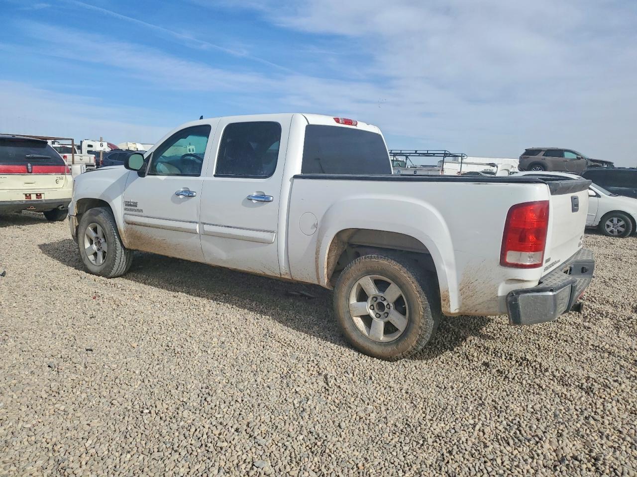 2010 GMC SIERRA C1500 SLE photo 2