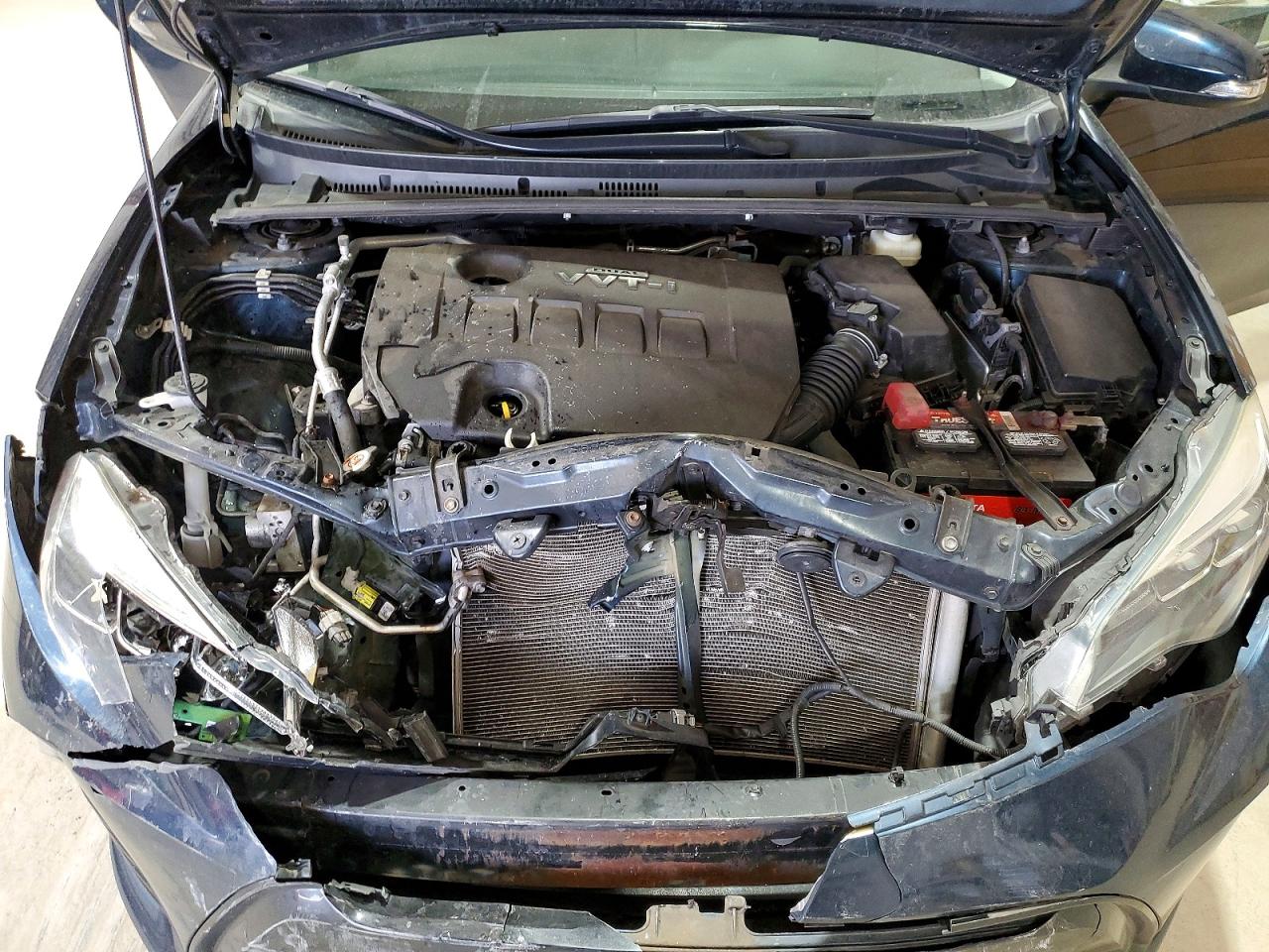 2018 TOYOTA COROLLA photo 11