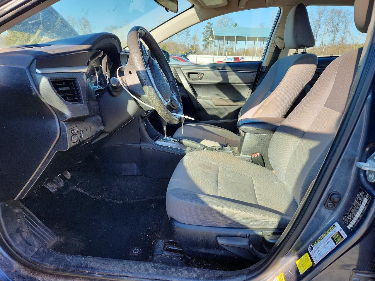2015 TOYOTA COROLLA L photo 13