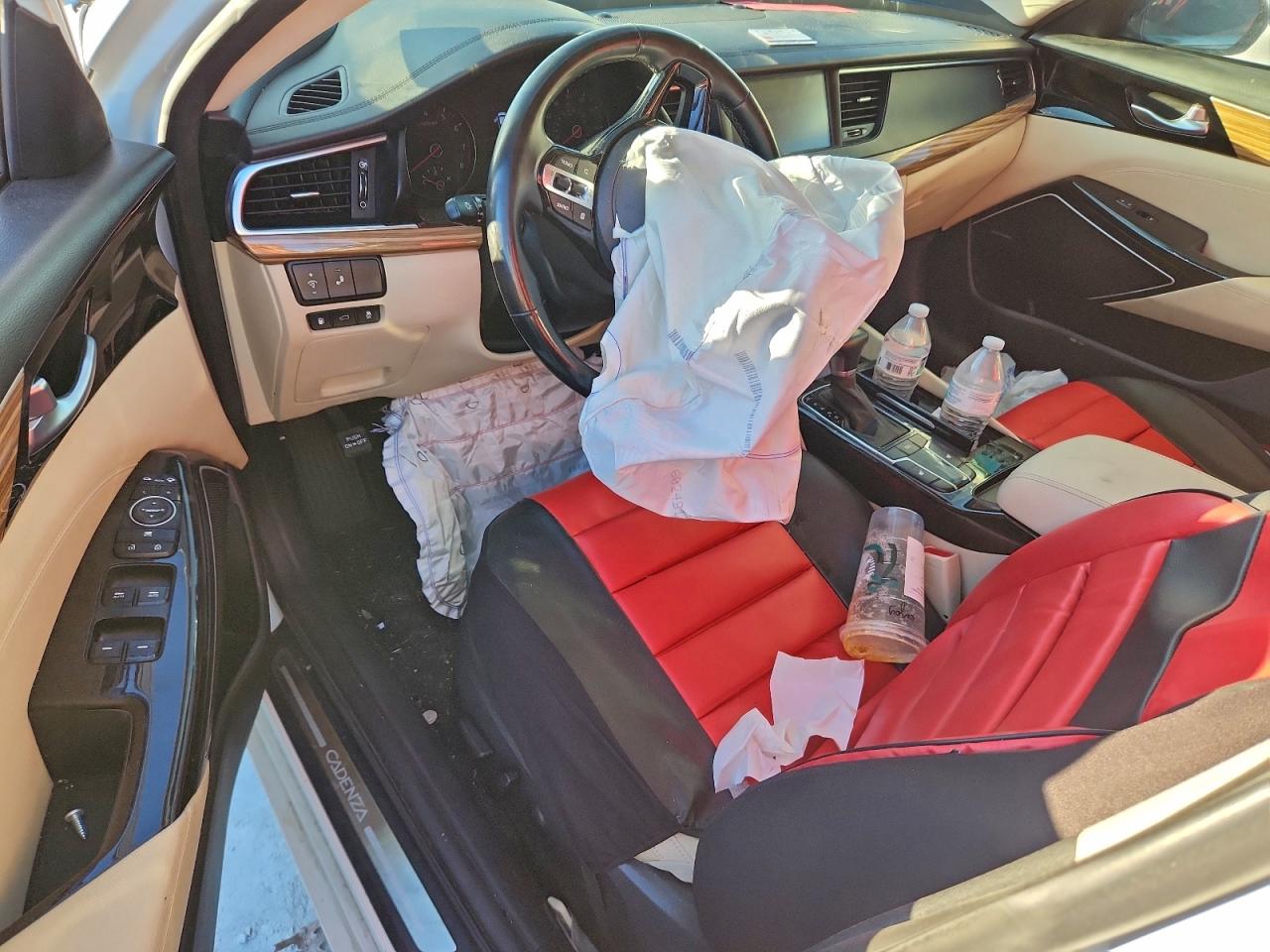 2017 KIA CADENZA PREMIUM photo 8