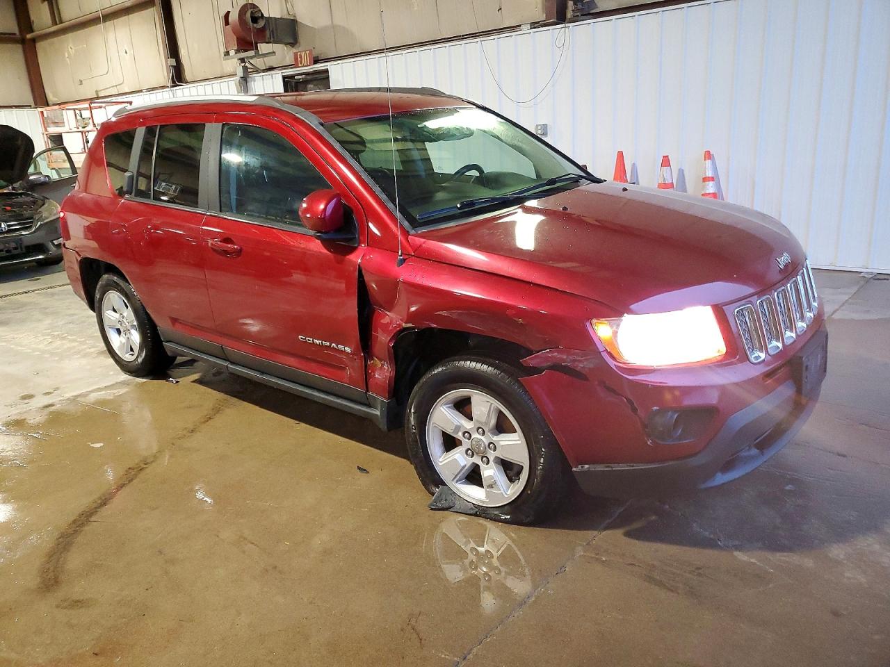 2017 JEEP COMPASS LATITUDE photo 4