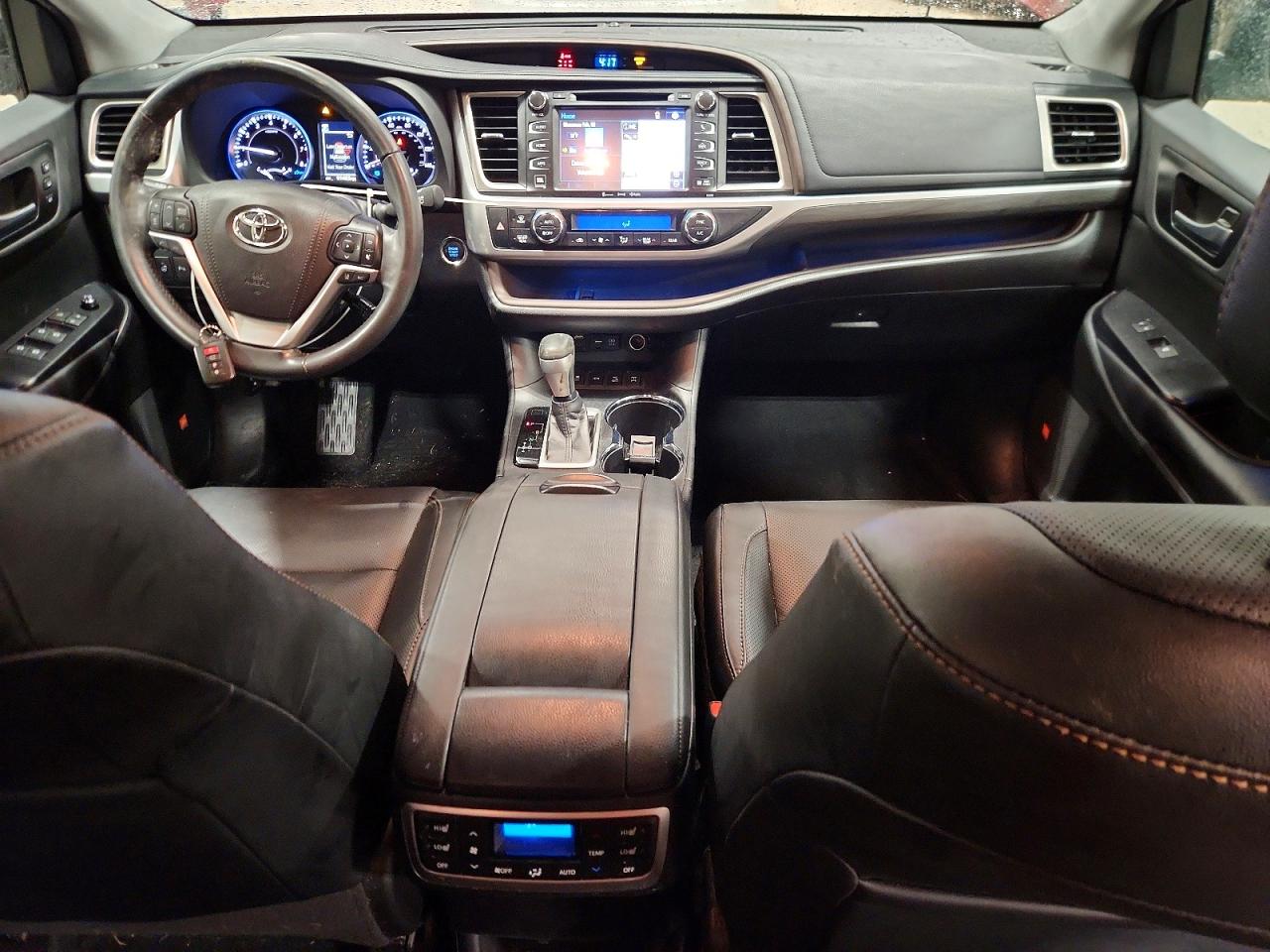 2019 TOYOTA HIGHLANDER LIMITED photo 8