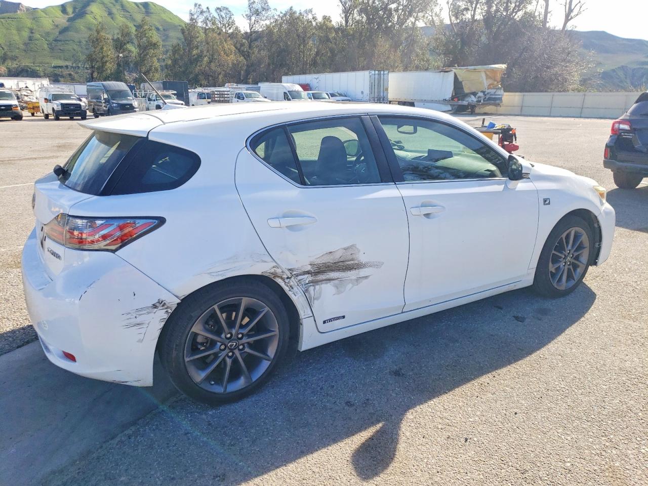 2013 LEXUS CT 200 photo 3