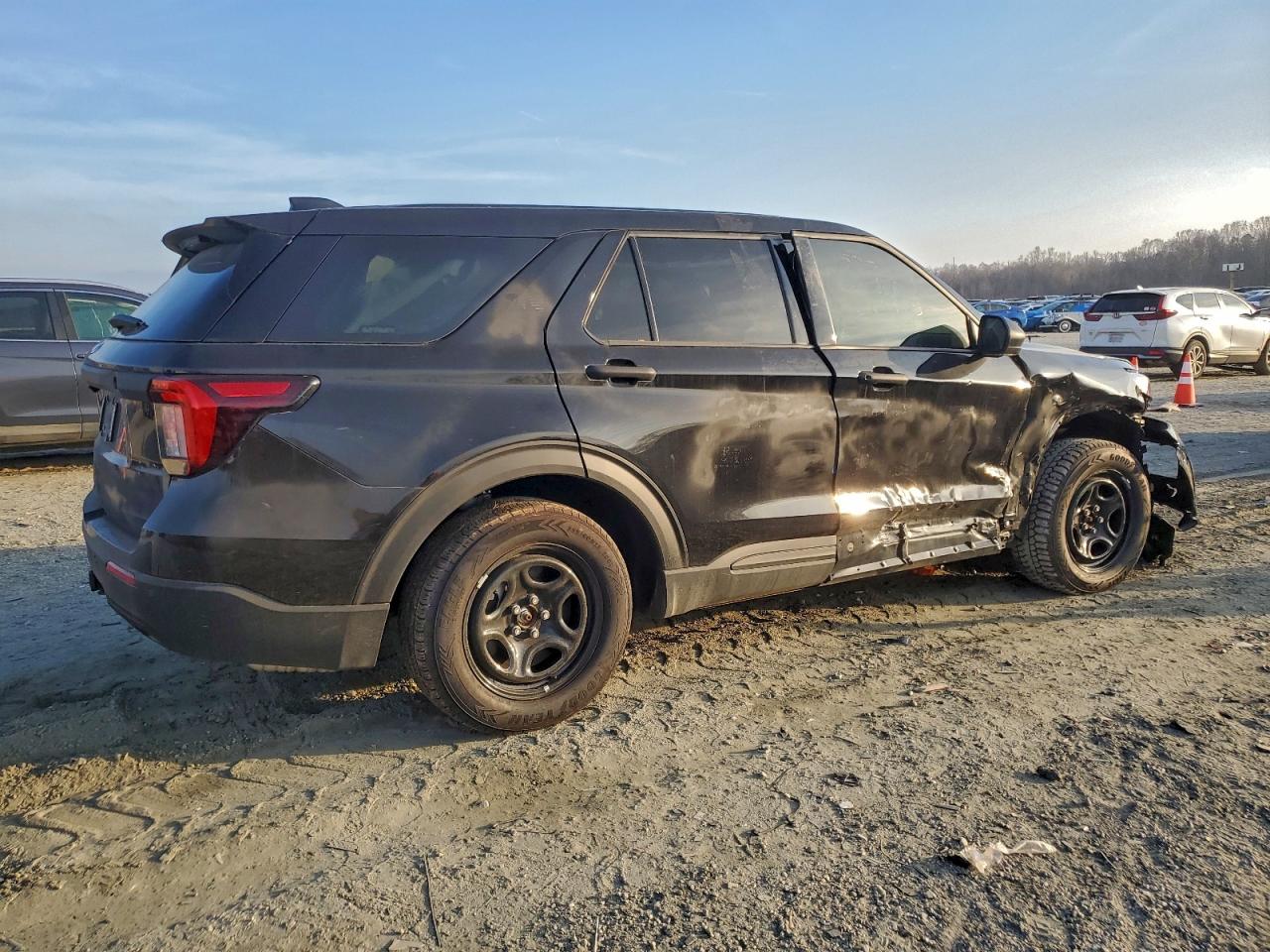 2025 FORD EXPLORER POLICE INTERCEPTOR photo 3