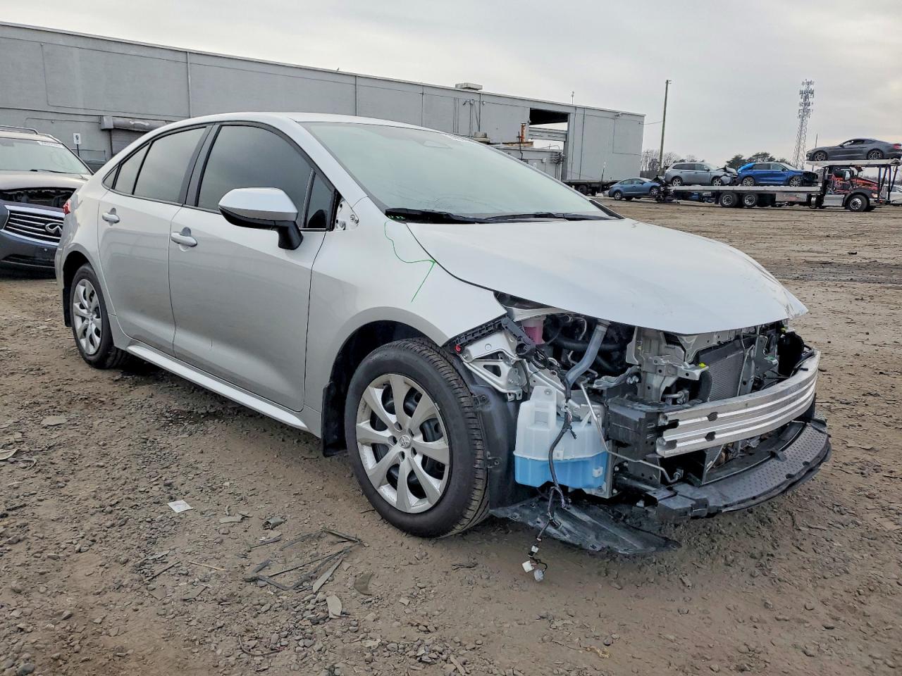 2025 TOYOTA COROLLA LE photo 4
