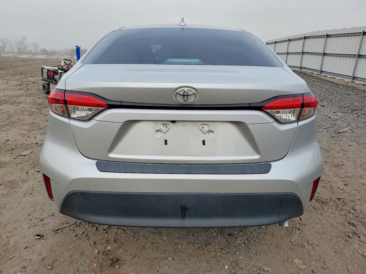 2025 TOYOTA COROLLA LE photo 6