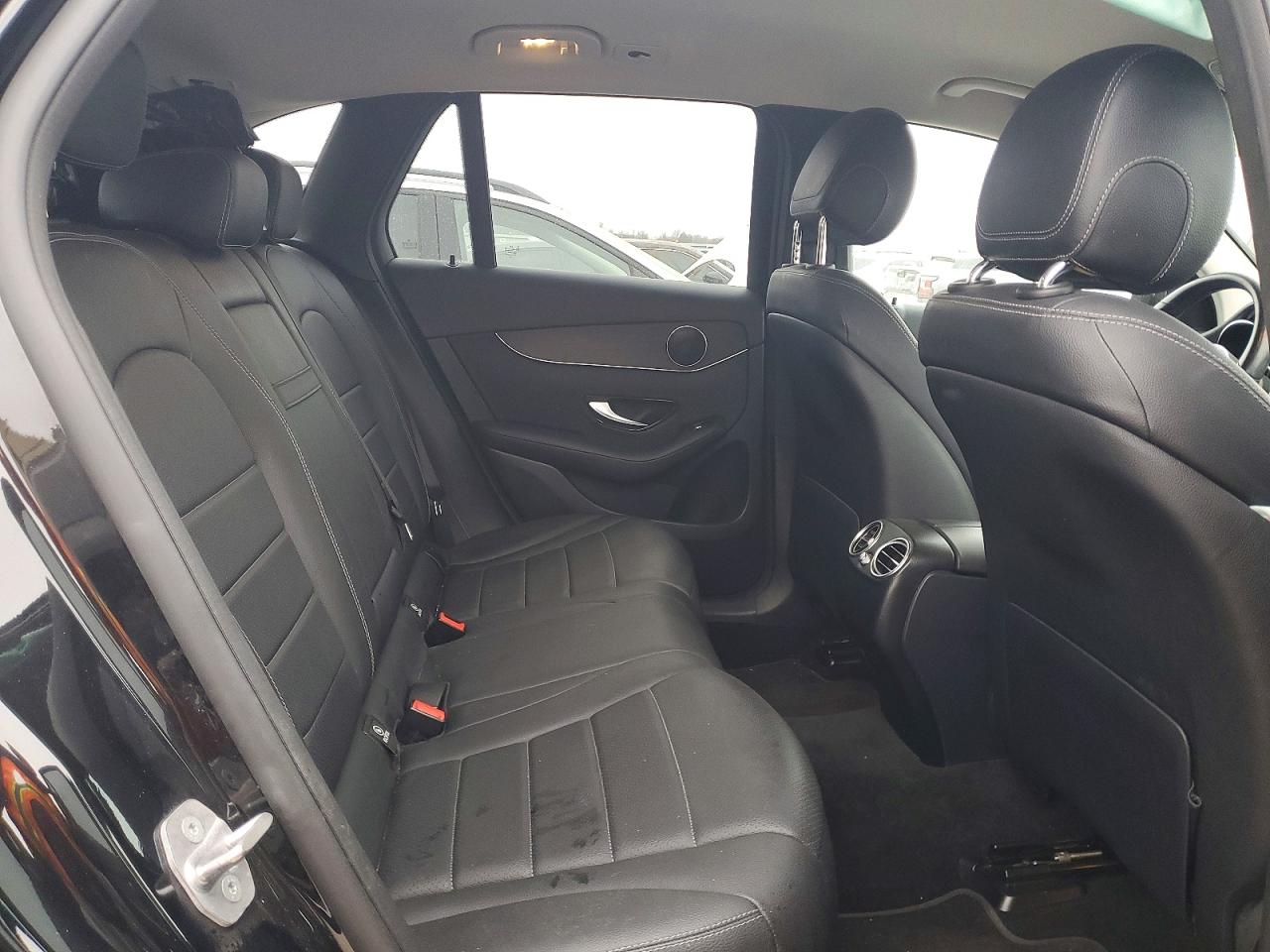 2020 MERCEDES-BENZ GLC 300 photo 10