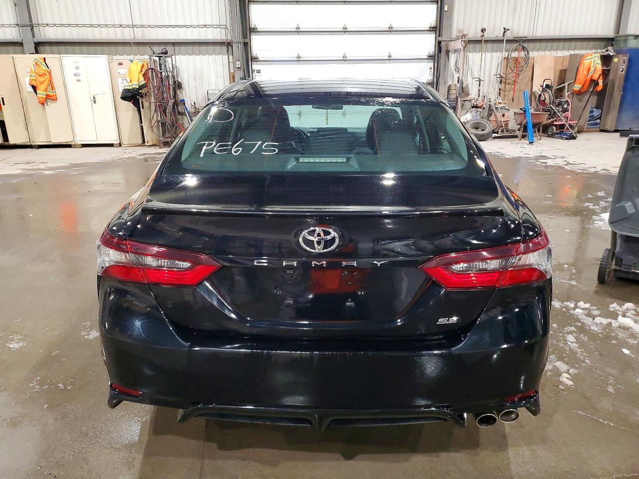 2022 TOYOTA CAMRY SE photo 11