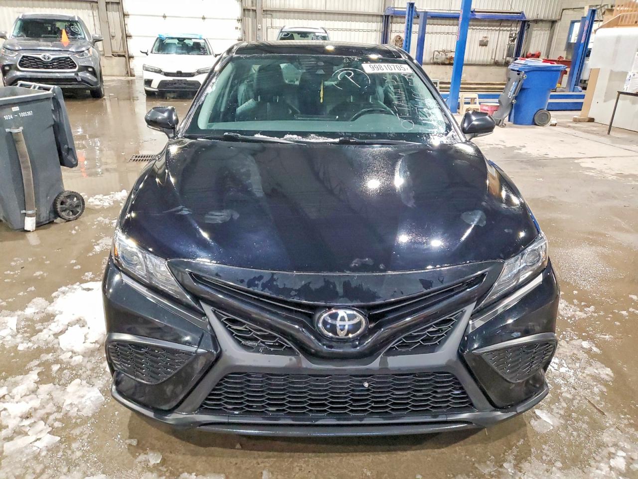 2022 TOYOTA CAMRY SE photo 9