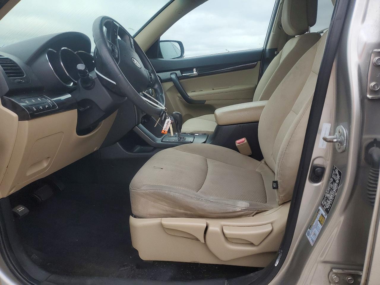 2012 KIA SORENTO BASE photo 7