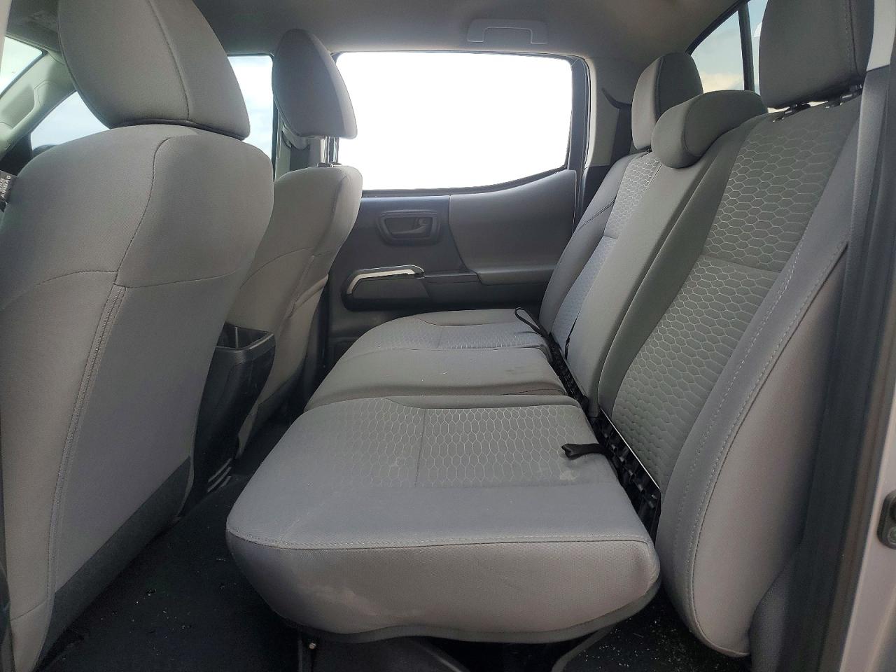2017 TOYOTA TACOMA DOUBLE CAB photo 10