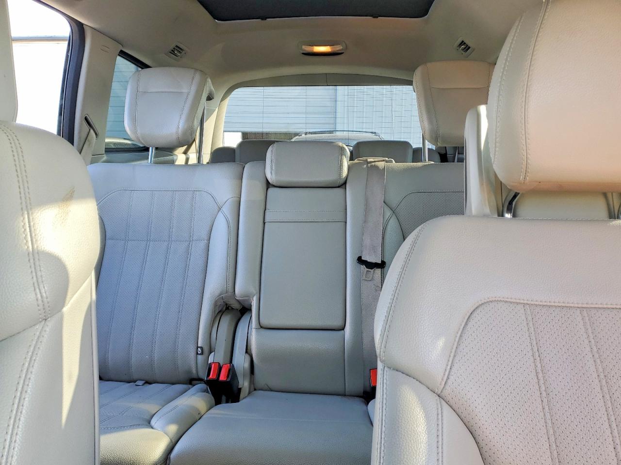 2014 MERCEDES-BENZ GL 350 BLUETEC photo 28