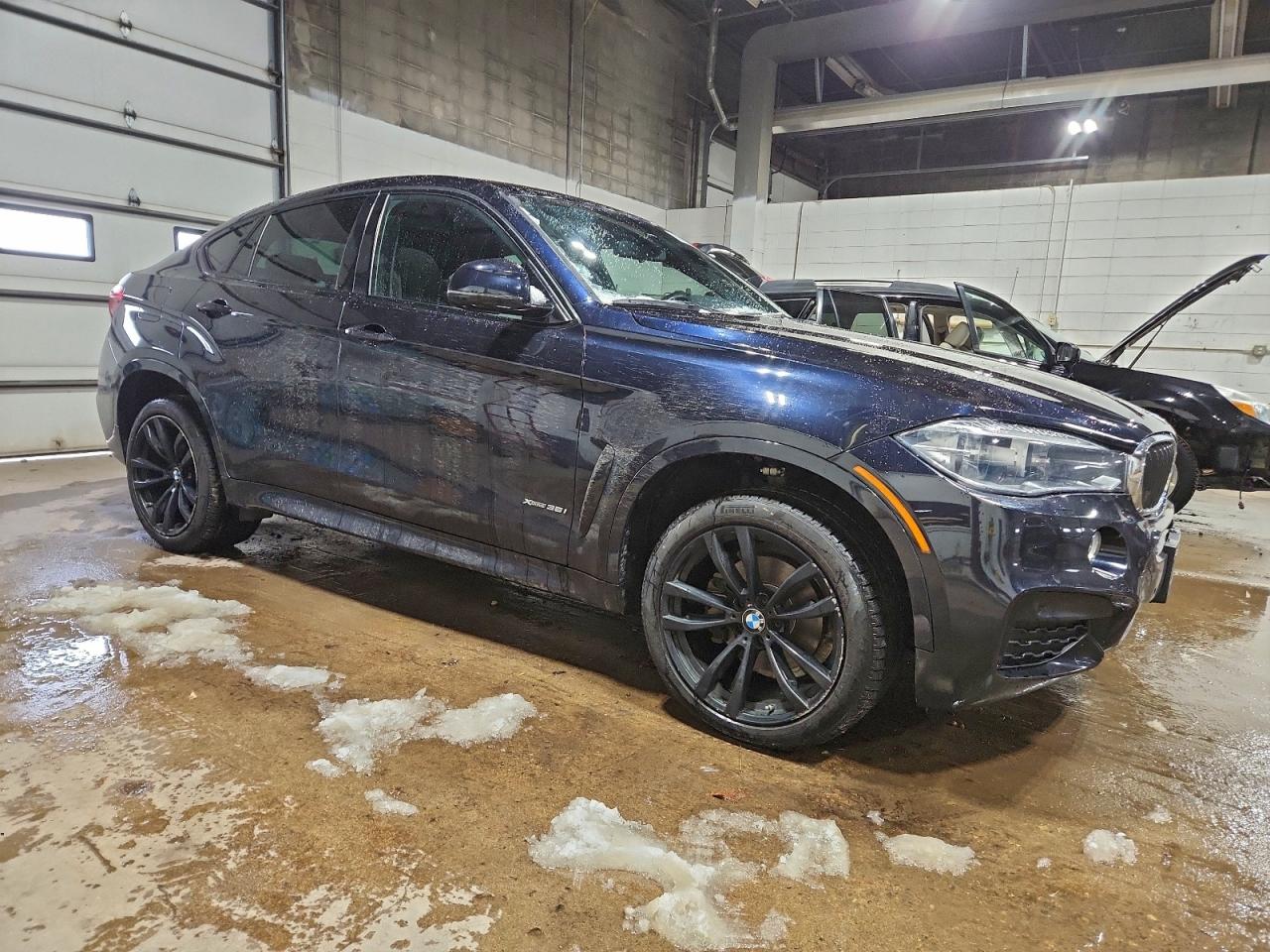 2017 BMW X6 XDRIVE35I photo 4