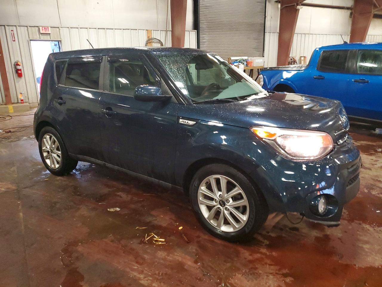 2017 KIA SOUL + photo 4